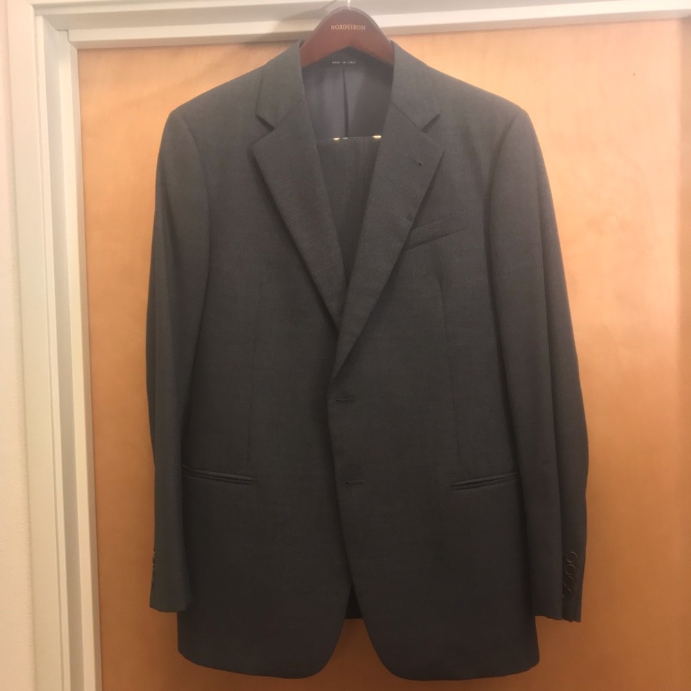 Men suits like new gray color